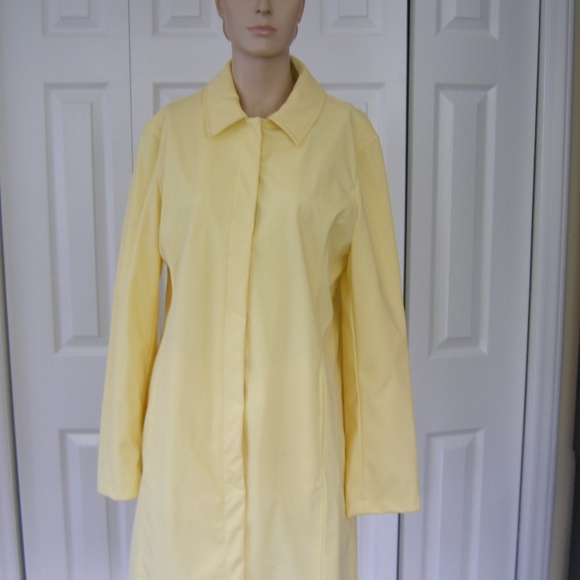 Raincoat Yellow Women's Size M - Picture 1 of 4